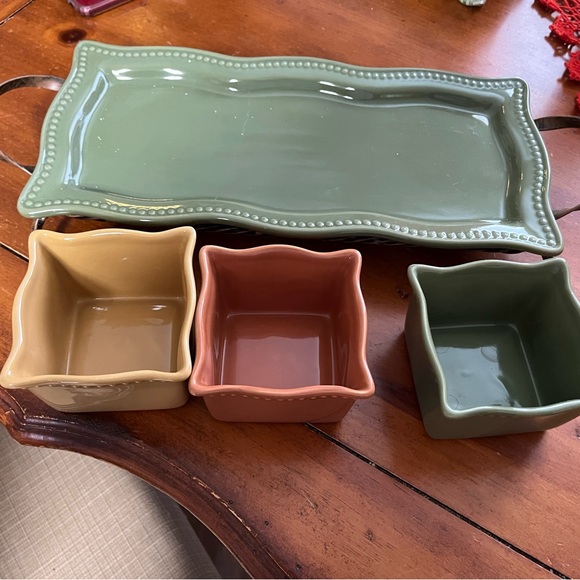 Set of Decorative Ceramic Dishes - Picture 1 of 2